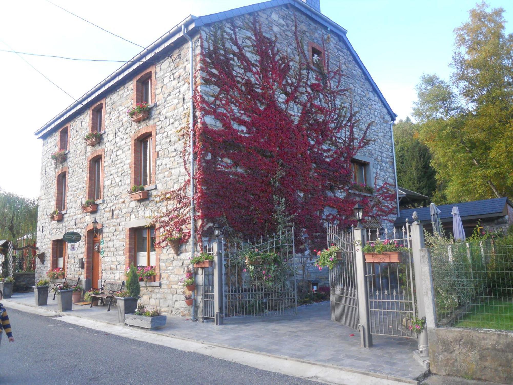 B&B Nord Sud Salmchâteau Exteriér fotografie